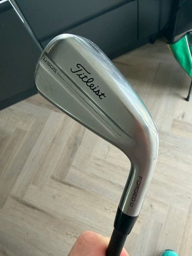 Titleist u505 4iron - upgrade shaft