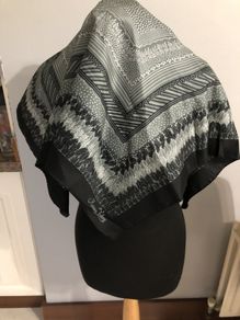 Monique valery scarf