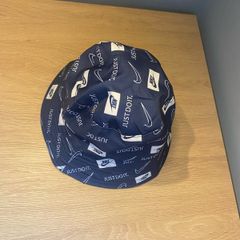 Nike reversible bucket hat