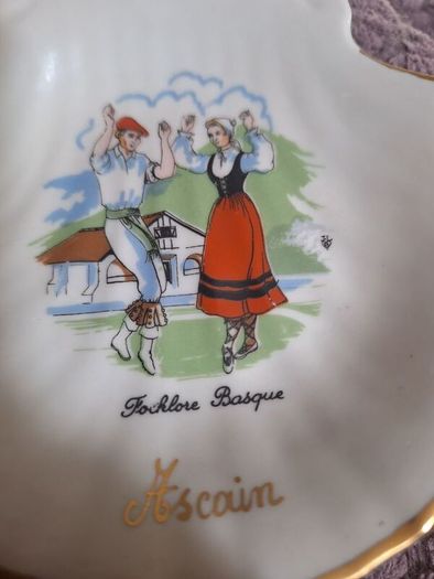 Vintage French Basque Porcelain Shell Trinket Dish - Ascain Folklore - Mint Condition