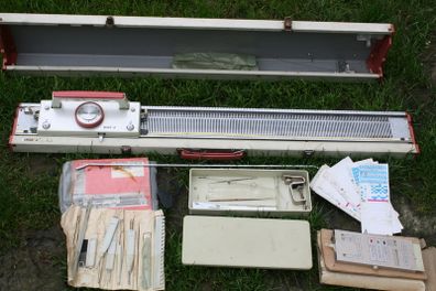 Vintage F200 Knitting Machine