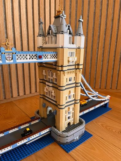 Vintage LEGO Creator Expert Tower Bridge 10214 with box and instructions