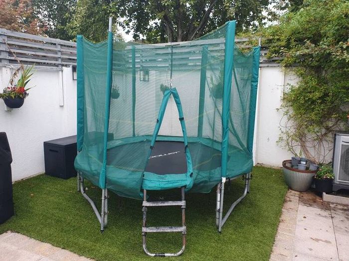 Trampoline