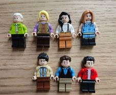 lego Friends Central Perk minifigures, set 21319