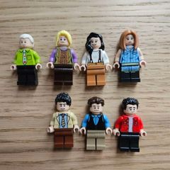 lego Friends Central Perk minifigures, set 21319