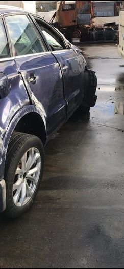 Audiq3 2013 Breaking Parts