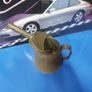 1 litre oil jug Image 4