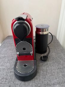 Nespresso Citiz Espresso Coffee Machine with Aeroccino Milk Frother Attached