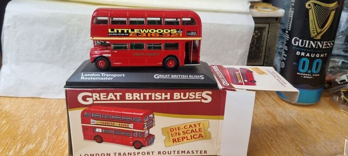 Diecast model BUS