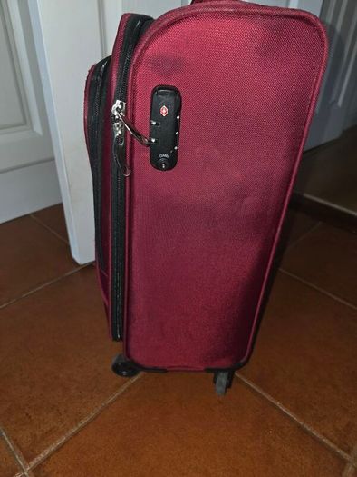 Cabin suitcase