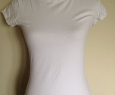 Size 10 White Fitted a Teeshirt