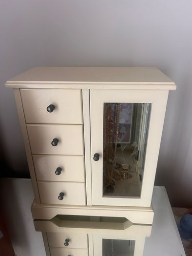 vintage jewellery box