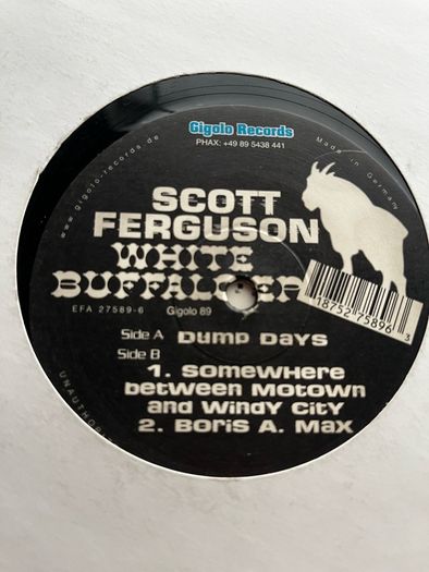 10e each Techno 12" vinyl