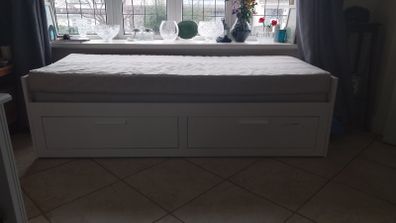 Ikea Daybed Disassembled.