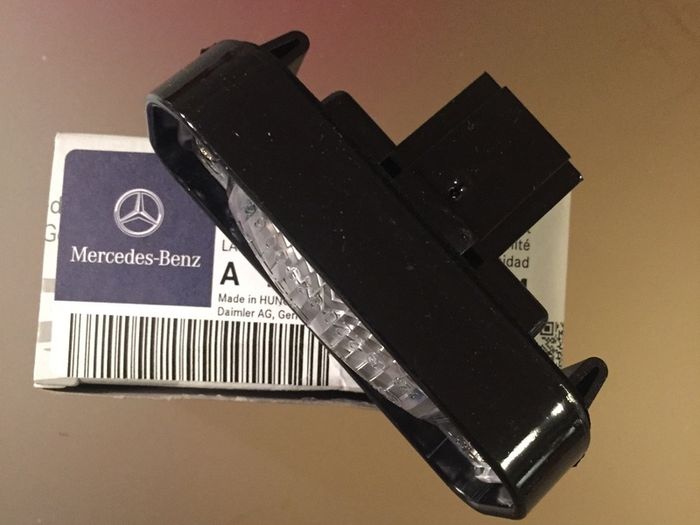 Number Plate Lamp (Mercedes W220)