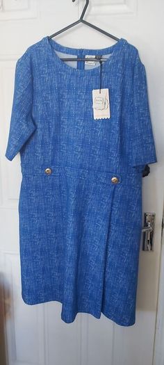 Ladies dress.Brand new