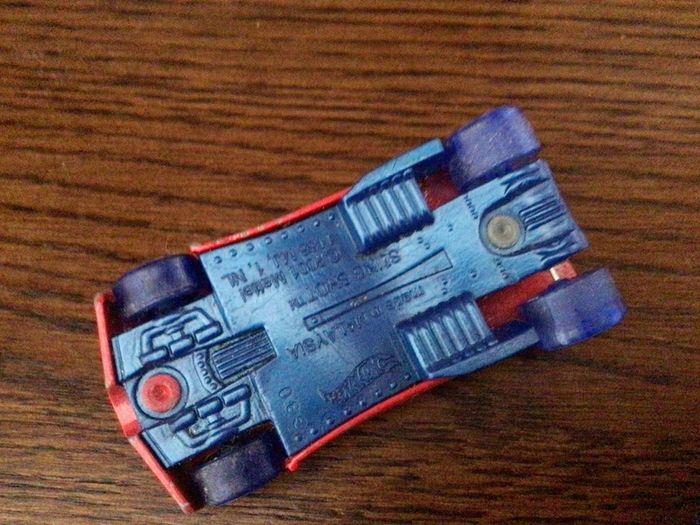 2 Hot Wheels Mattel Spiderman cars