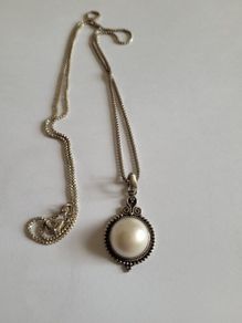 pearl pendant