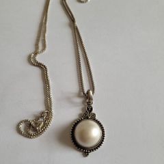 pearl pendant