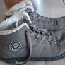 Children boots size EU 35 not much worn Image 3