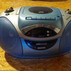 Sanyo CD, Casette & Radio player