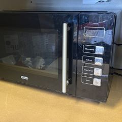 De'Longhi 800W 20L Solo Microwave Oven