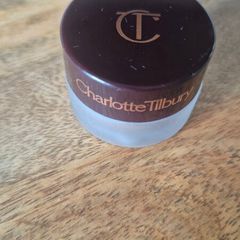 Charlotte tilbury eyes to mesmerise
