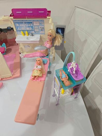 Barbie Medical Ambulance  Hospital Playset  Large Bundle