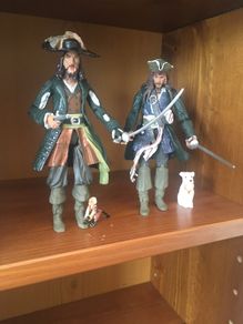 pirates of the carribean small figures
