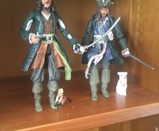 pirates of the carribean small figures