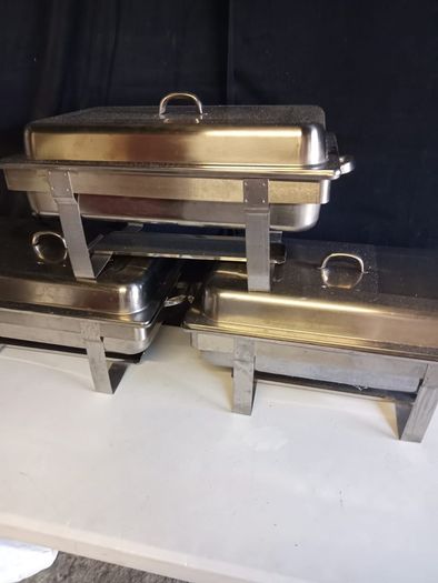Chafing catering dishes. X3