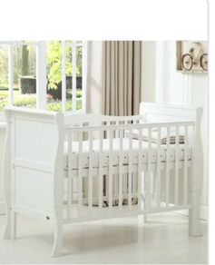 Mamas & Papa's Mia Sleigh Cot / Bed