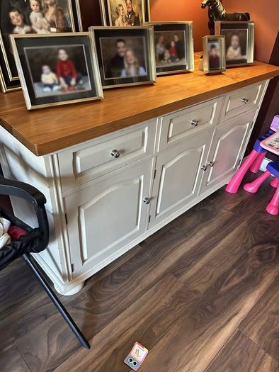 Side board