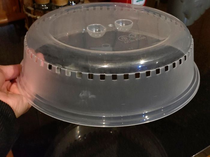 Plastic Plate/food Cover (used).