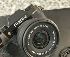 FUJIFILM X-T50 + 15-45 lens kit + accessories