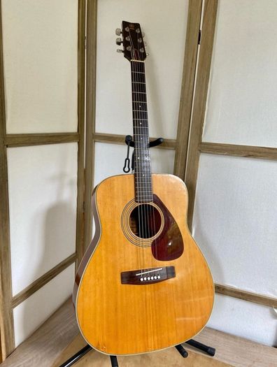 Yamaha FG-200 Vintage 1974 Acoustic Guitar
