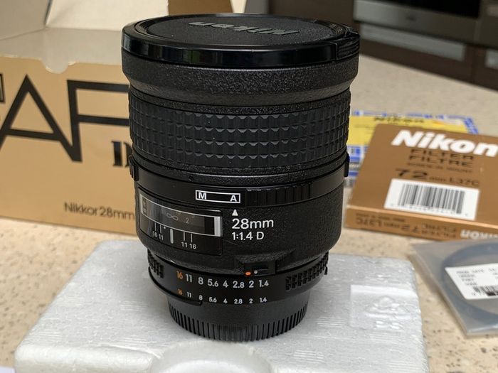 Nikon 28mm f/1.4 AF-D Lens