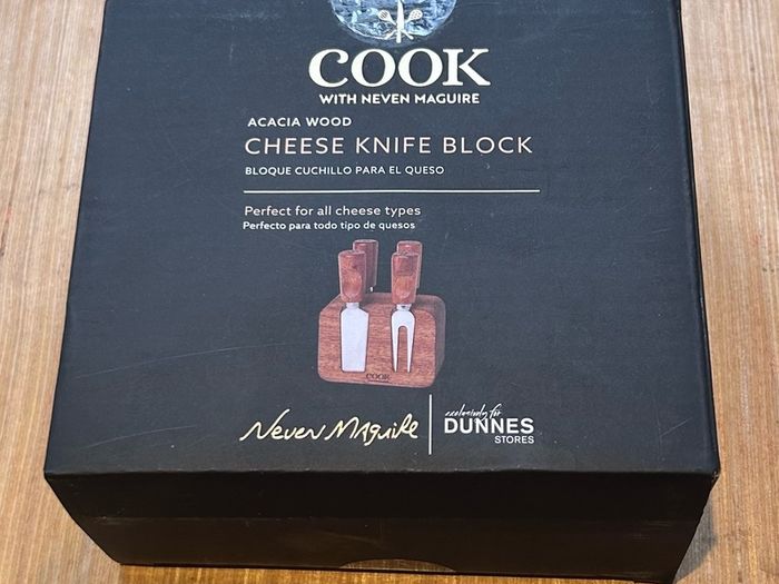 Small Acacia Wood Cheese Knife Block