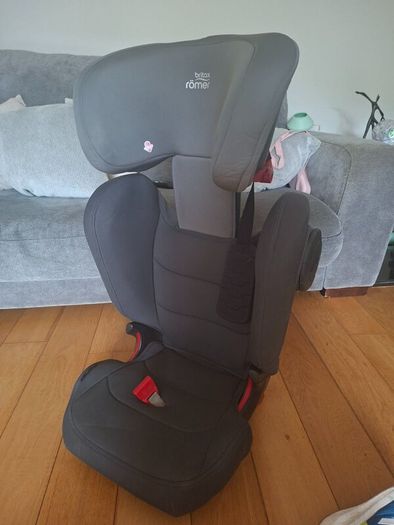 Britax rmer kidfix III S children's car seat