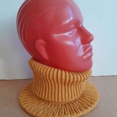 LAST CHANCE Pomegranate / Forest Green snood, alpaca + wool