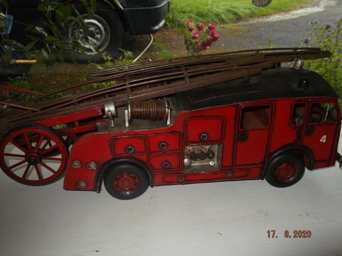 Vintage Model