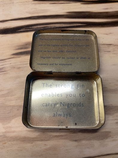 collectables vintage tin