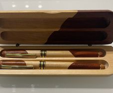 New: Wooden Pen Box & Pens Gift