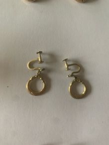 Screw earrings