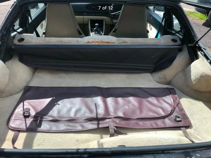 Porsche 944S