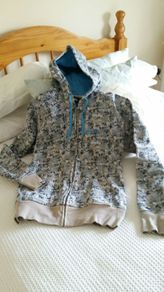 Mckenzie Men's Hoodie - Size M
