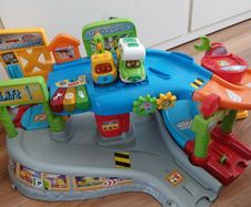 Toot Toot Garage