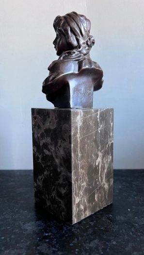 Art-Nouveau Bust Of A Woman - Bronze, Marble, Signed