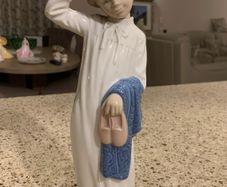 Nao by Lladro Porcelain Figurine