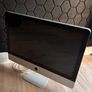 iMac 21.5 inch - Mid 2010 Image 2
